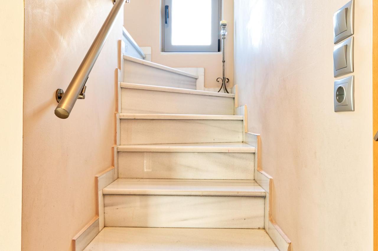 Elegant New Maisonette Near The Sea Aegina 外观 照片